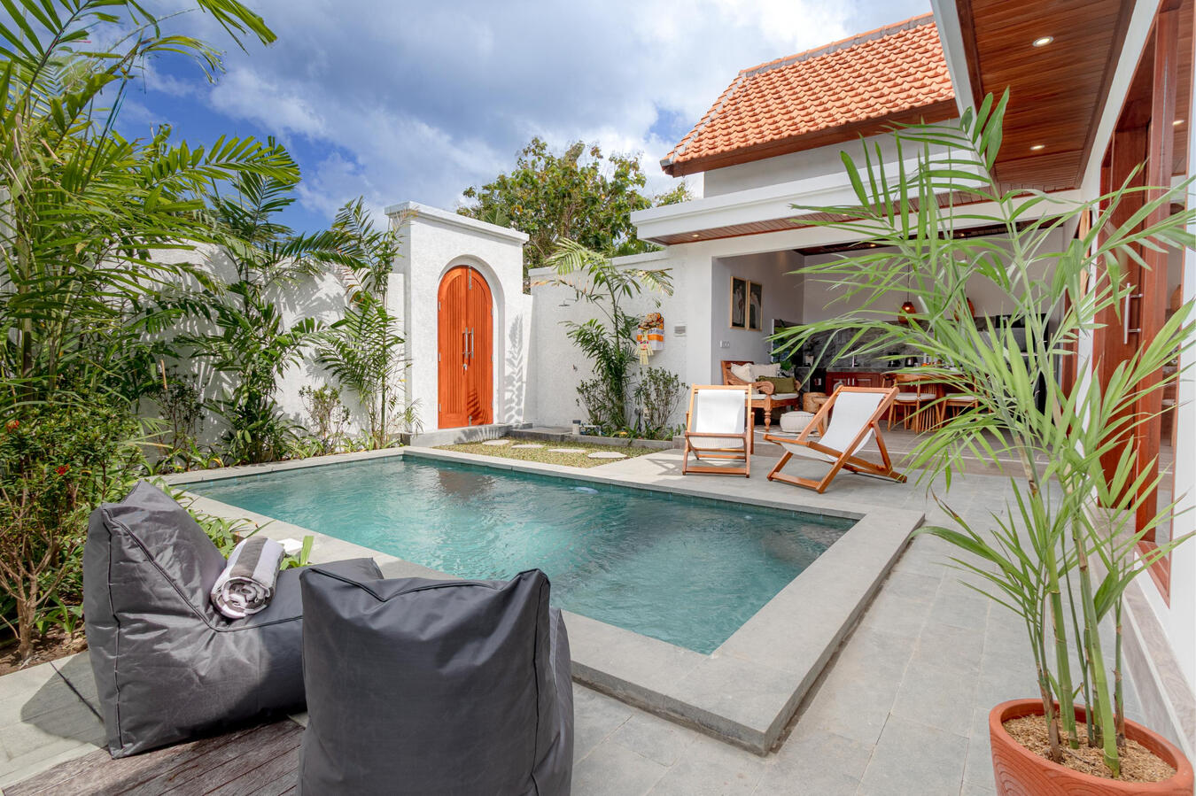 Swimming Pool Swimming Pool